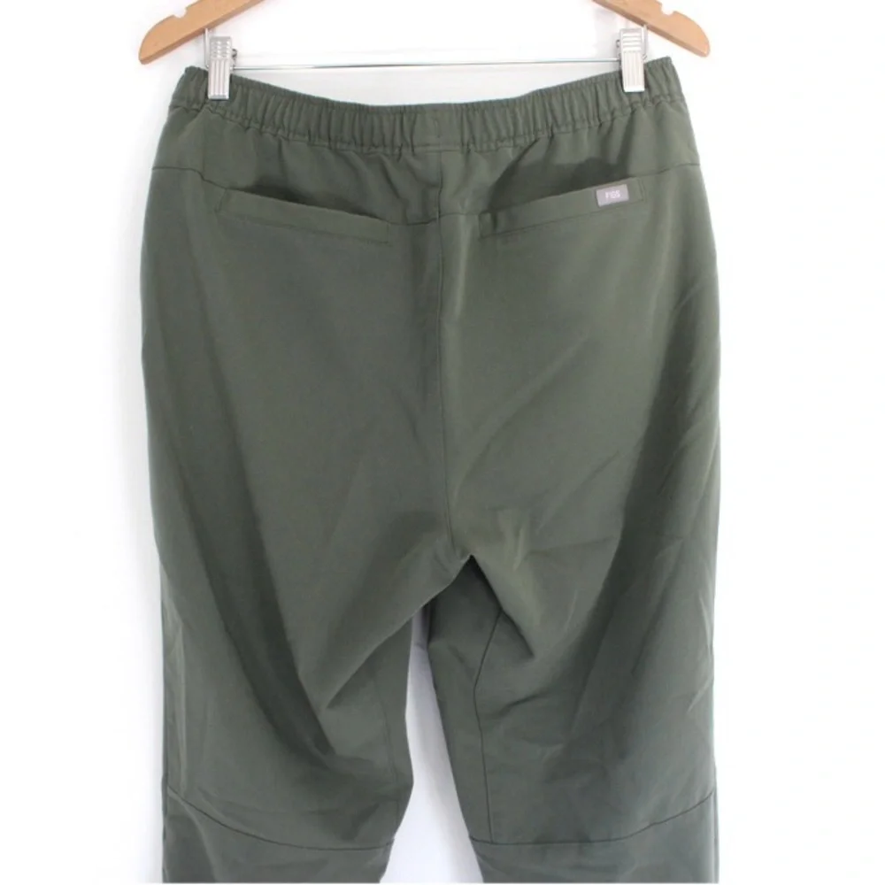Figs Men's Tansen Jogger Scrub Pants in Moss
